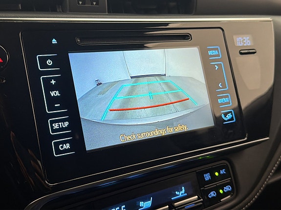 Toyota Auris 18 of 24