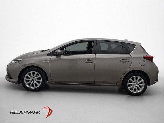 Toyota Auris 4 of 24