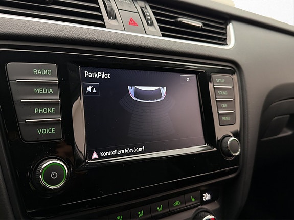 Skoda Octavia 18 of 24