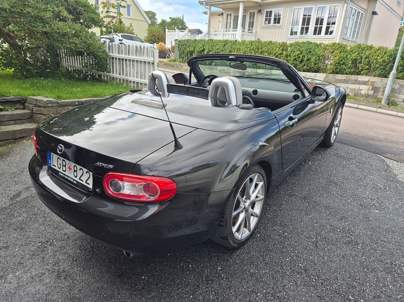 Mazda MX-5 2 of 4