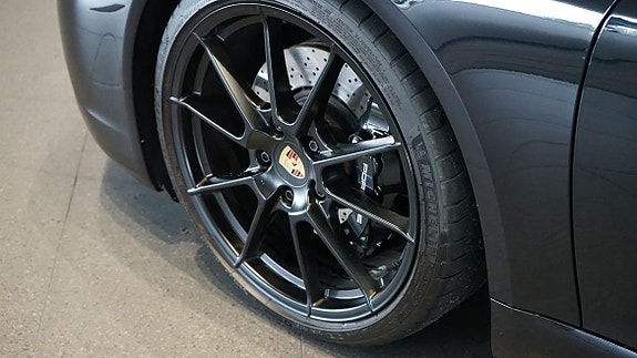 Porsche 718 Boxster GTS 3 of 16