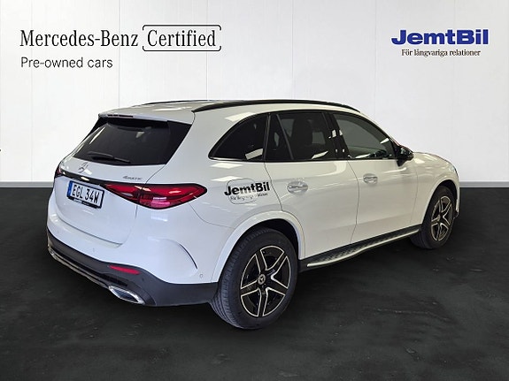 Mercedes-Benz GLC300 de 4 of 11