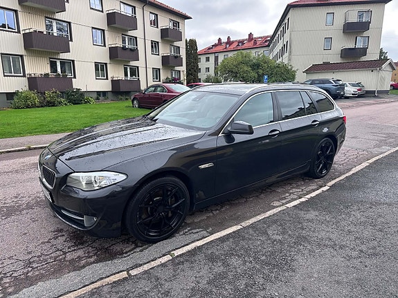 BMW 530d 2 of 5