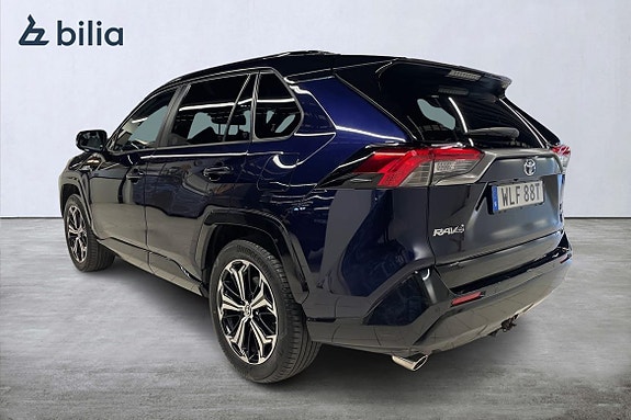Toyota RAV4 Plug-in Hybrid 2 of 21