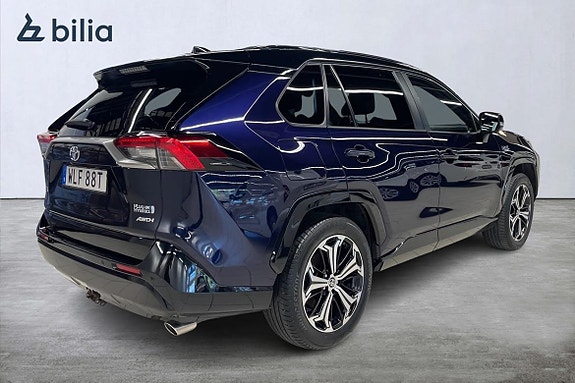 Toyota RAV4 Plug-in Hybrid 19 of 21