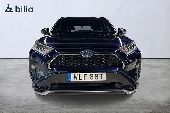 Toyota RAV4 Plug-in Hybrid 6 of 21