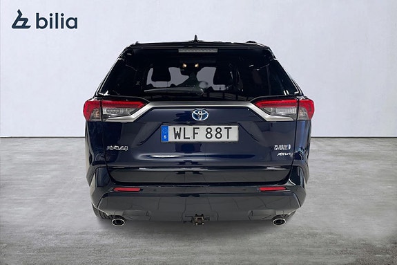 Toyota RAV4 Plug-in Hybrid 5 of 21