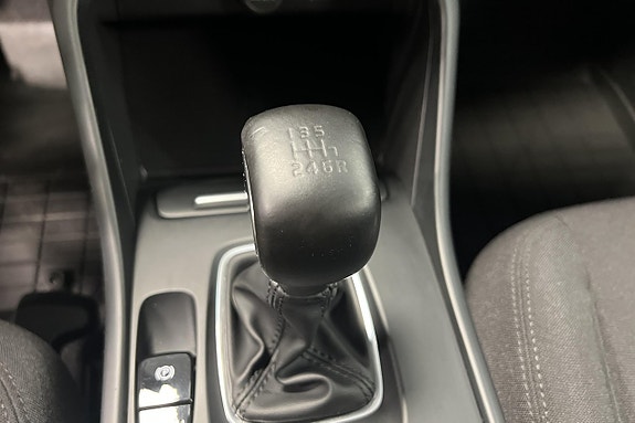 Volvo XC40 12 of 14
