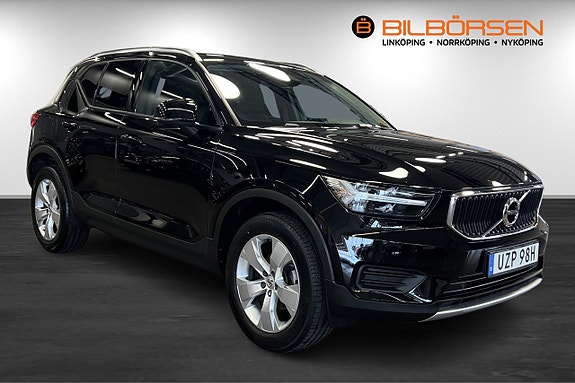 Volvo XC40 3 of 14