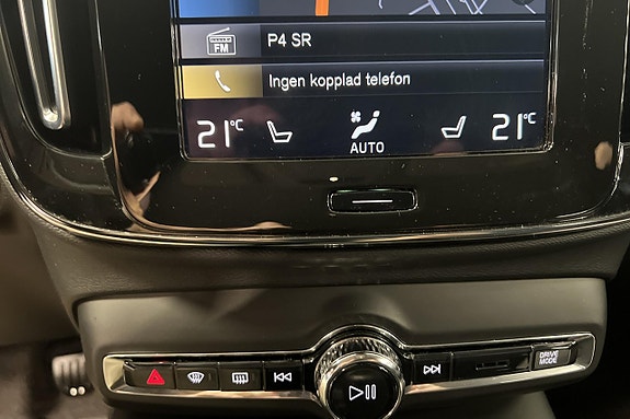 Volvo XC40 13 of 14