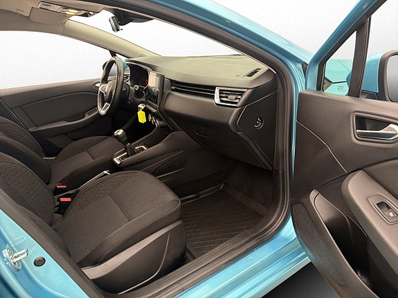 Renault Clio 19 of 27
