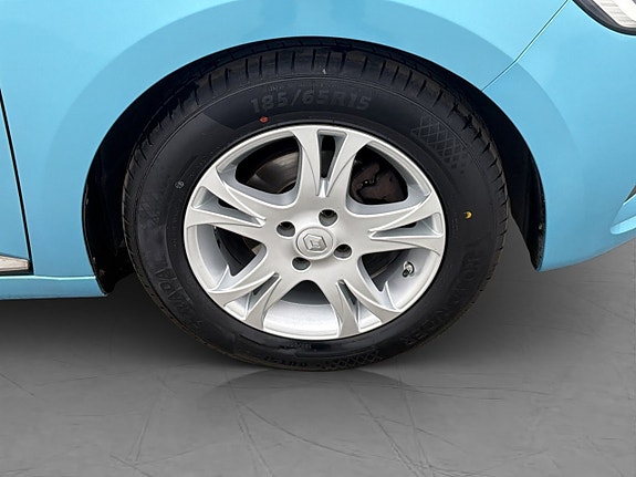 Renault Clio 27 of 27