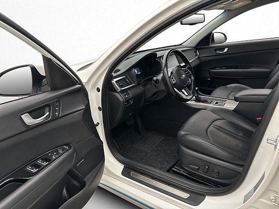 Kia Optima 10 of 30
