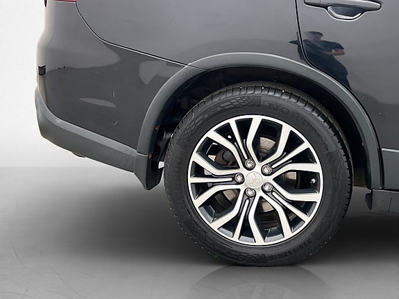 Mitsubishi Outlander 27 of 28