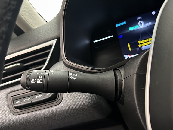 Renault Clio 21 of 25