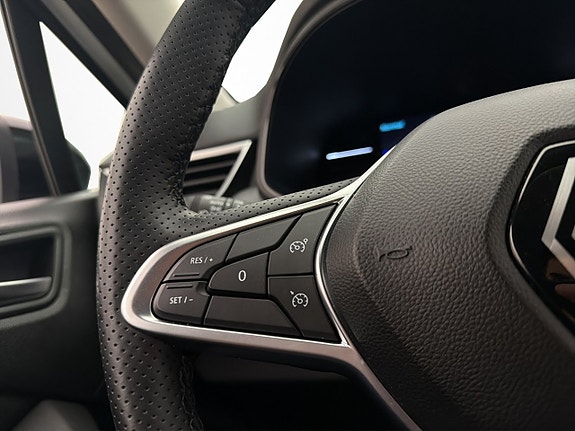 Renault Clio 20 of 25