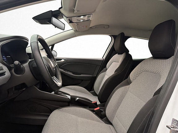 Renault Clio 12 of 25
