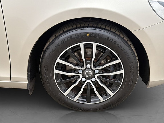 Volvo V40 27 of 27