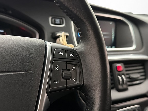Volvo V40 20 of 27
