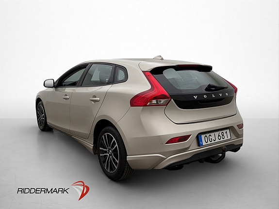 Volvo V40 4 of 27