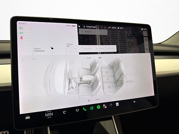 Tesla Model 3 20 of 30