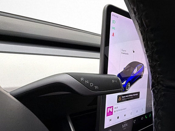 Tesla Model 3 24 of 30
