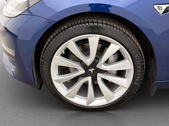 Tesla Model 3 27 of 30