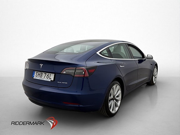 Tesla Model 3 8 of 30