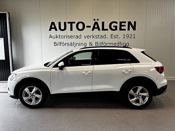 Audi Q3 3 of 12