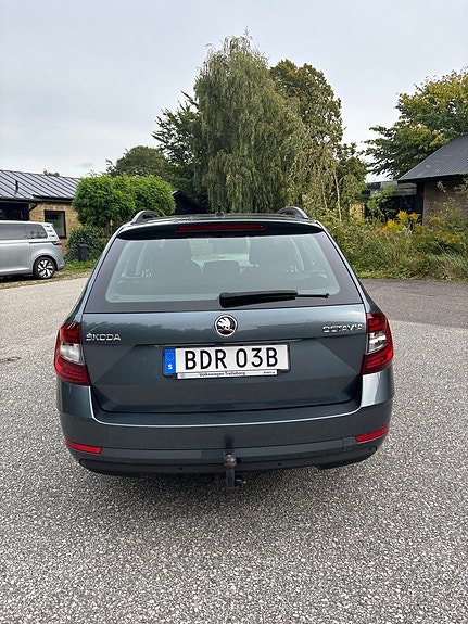 Skoda Octavia 6 of 11