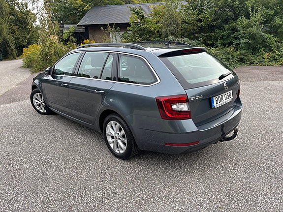 Skoda Octavia 4 of 11