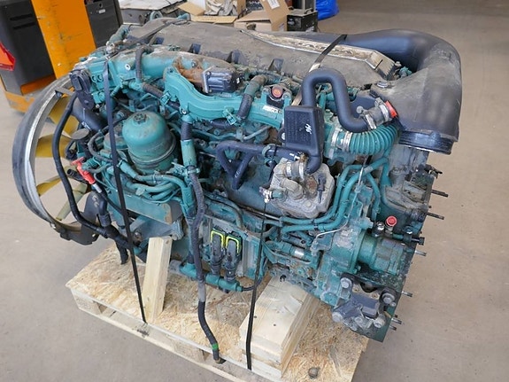 Motor D8K280 Volvo FL 2 of 4