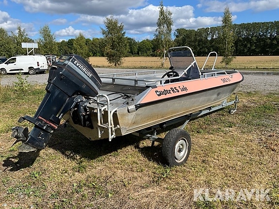 Motorbåt Buster RS safe med sjösättnings vagn 4 of 6