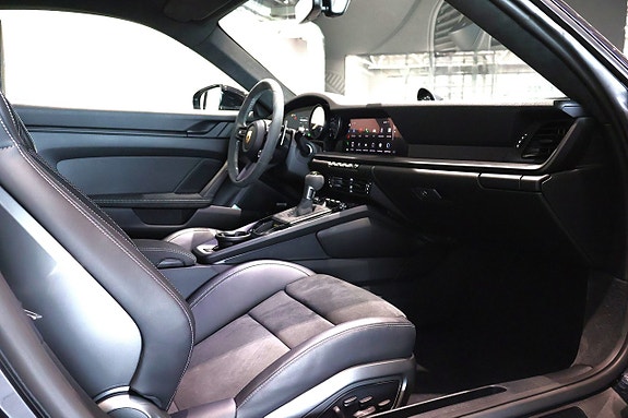 Porsche 911 GT3 14 of 18