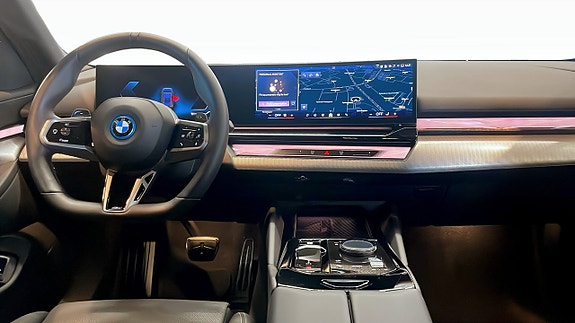 BMW 530e 4 of 11