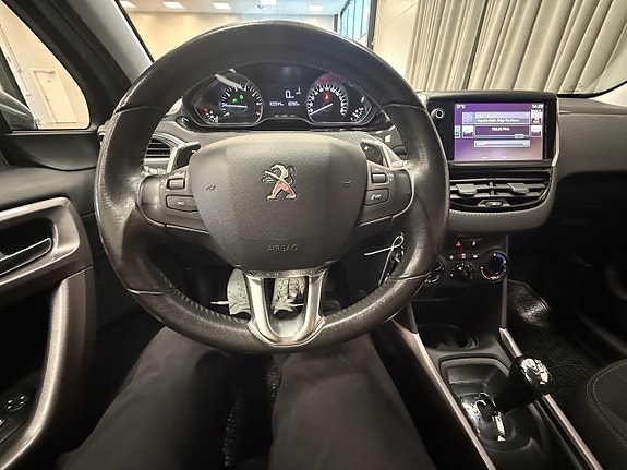 Peugeot 2008 13 of 14