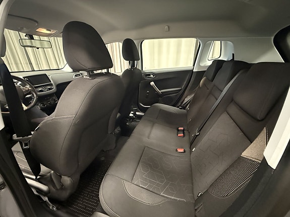Peugeot 2008 9 of 14