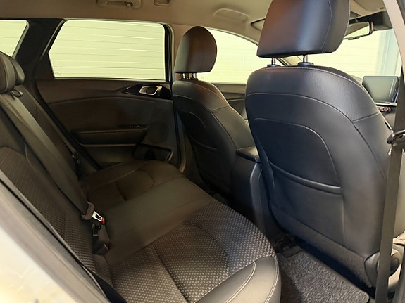 Kia Ceed 11 of 21