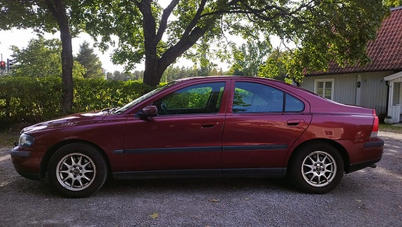 Volvo S60 4 of 11