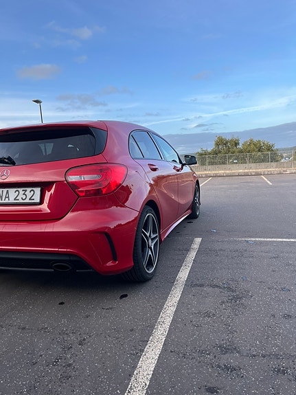 Mercedes-Benz A180 3 of 13