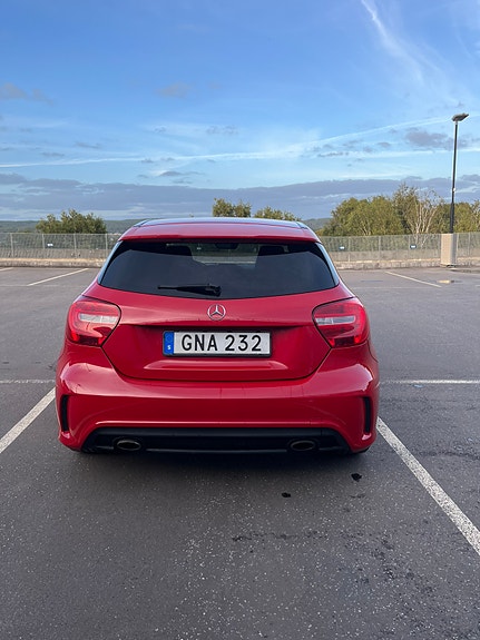 Mercedes-Benz A180 5 of 13