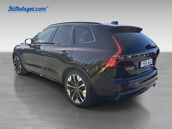 Volvo XC60 7 of 16