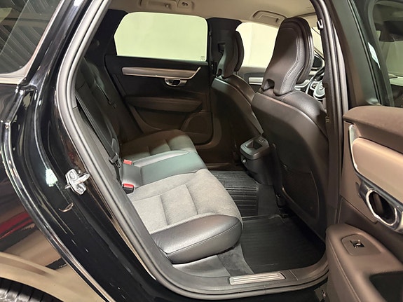 Volvo V90 10 of 10