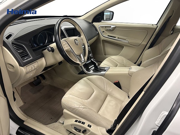 Volvo XC60 8 of 9