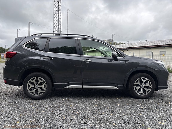 Subaru Forester 4 of 30