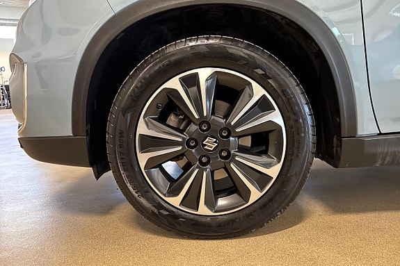 Suzuki Vitara 5 of 25