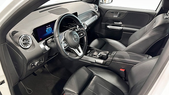 Mercedes-Benz EQB300 7 of 9