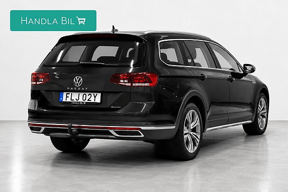 Volkswagen Passat Alltrack 5 of 22