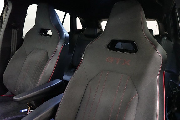 Volkswagen ID.4 GTX 22 of 28