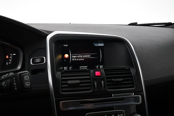 Volvo XC60 15 of 20